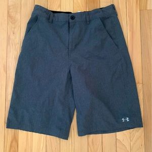 Under Armour boys golf shorts